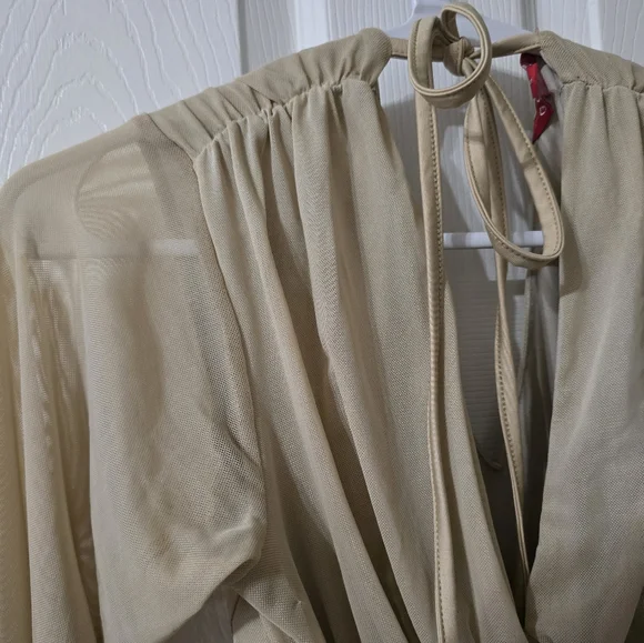 Guess Neutral Beige Mesh Bodysuit, Ruched Back, Sheer Sleeves, Deep V-Neck, EUC! - Picture 12 of 15